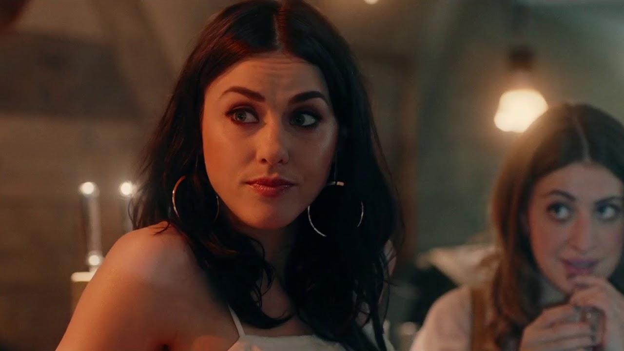 Kelly Wenham (Kitty) and Georgie Groome (Lulu) in a film still. 