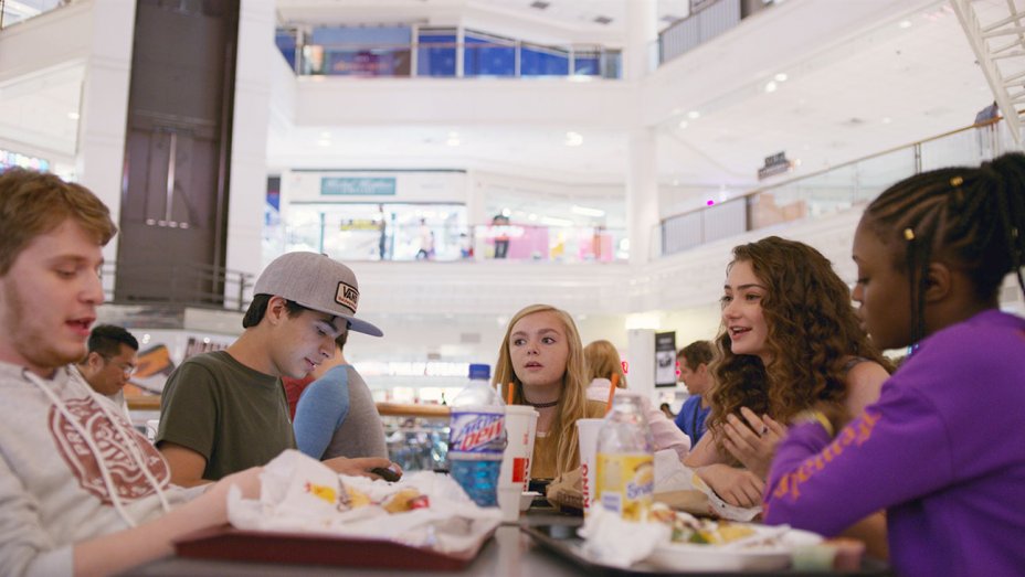 Fred Hechinger, Daniel Zolghadri, Elsie Fisher, Emily Robinson and Imani Lewis in the film.