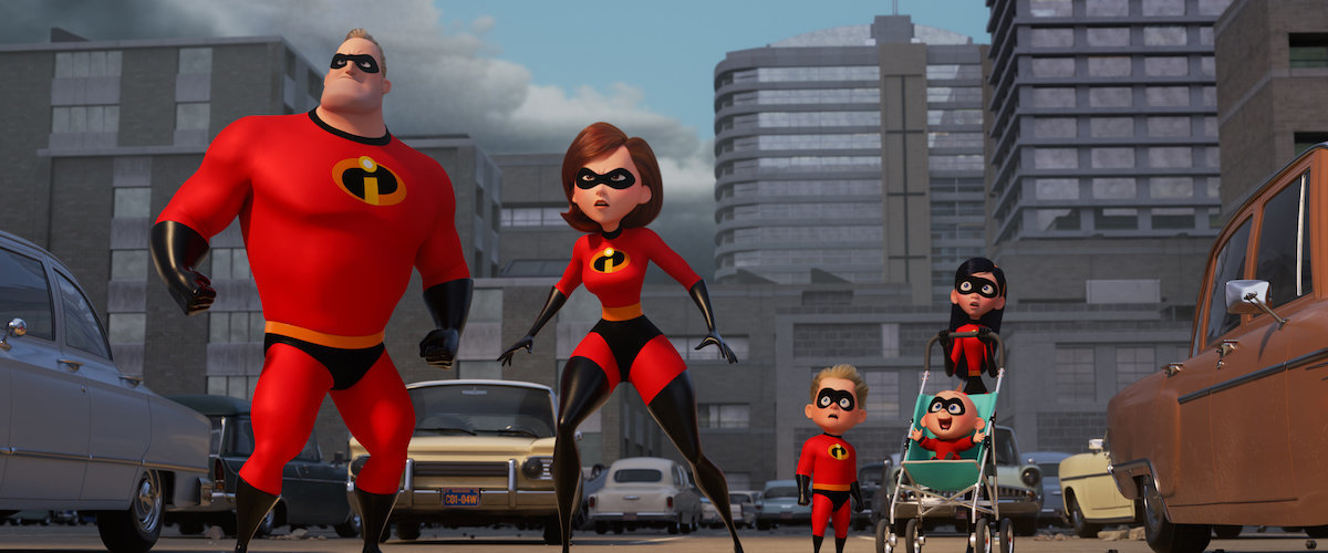 Mr Incredible, Elastigirl and their children in superhero get-up.