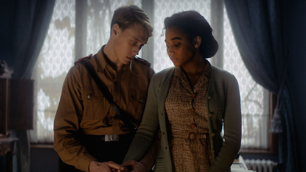 George MacKay and Amandla Stenberg in the film.