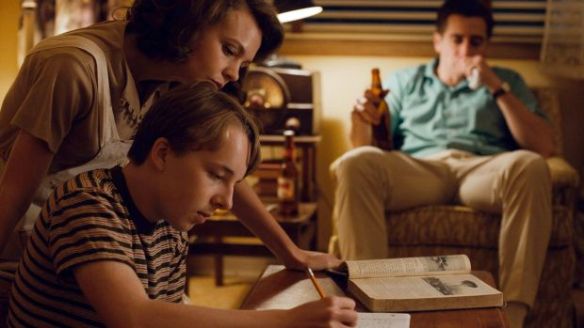 Ed Oxenbould, Carey Mulligan and Jack Gyllenhaal in the film.