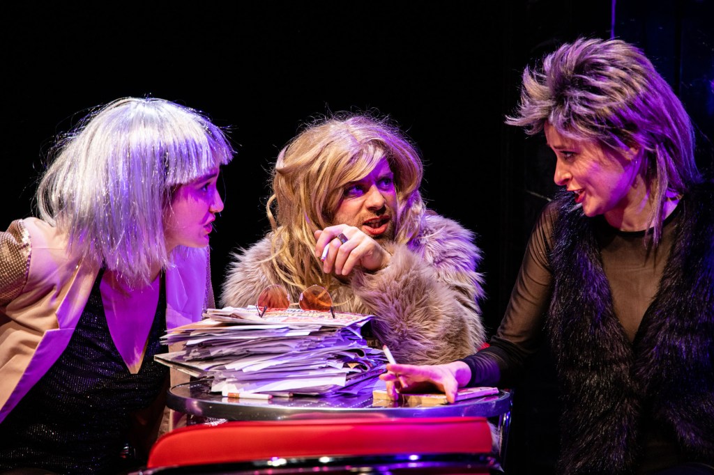 Marlene-Sophie Haagen, Fabian Raabe, Carolin Wiedenbröker on stage