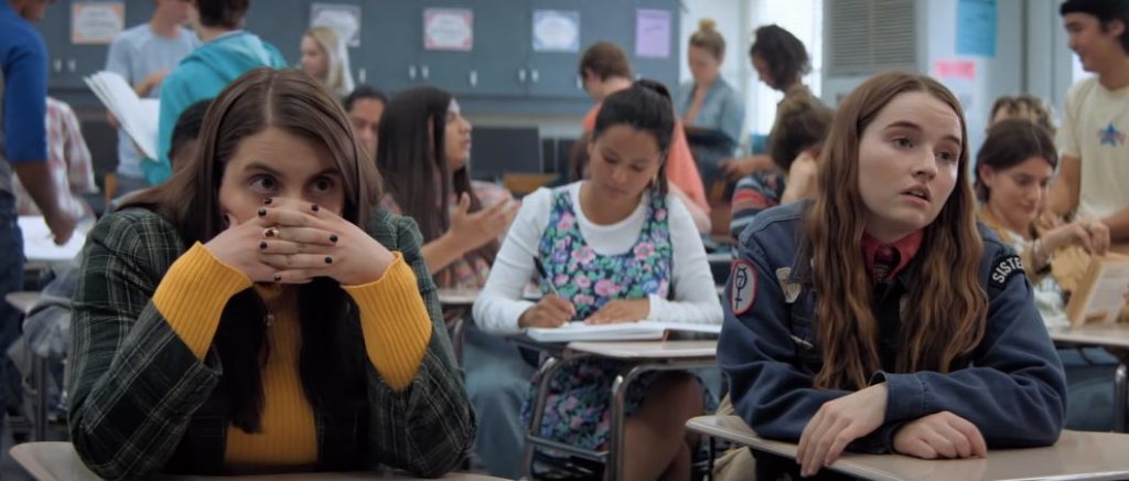 Molly (Beanie Feldstein) and Amy (Kaitlyn Denver) in class.