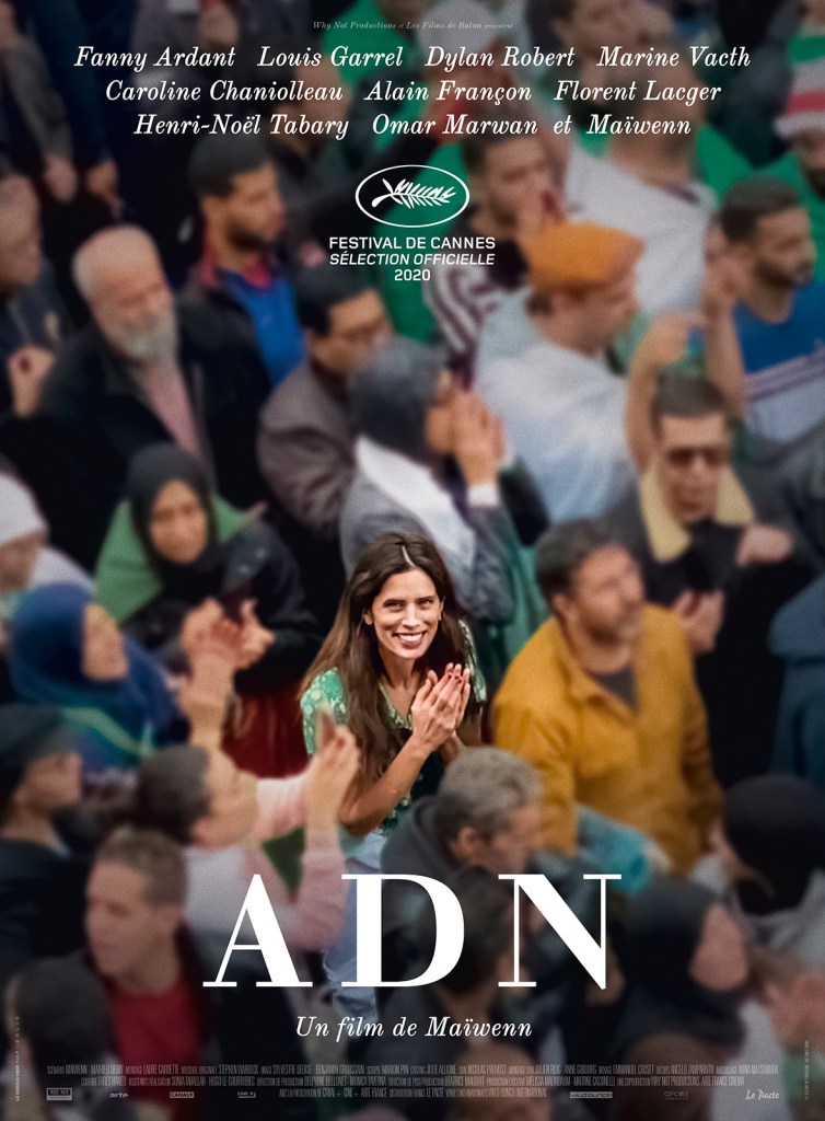 The film poster shwowing Neige (Maïwenn) in a crowd of people, she is the only one in focus.