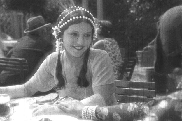 Veronika (Käthe von Nagy) at her confirmation celebration.