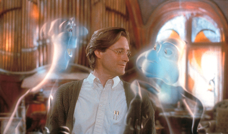 Dr. Harvey (Bill Pullman) with two of the three ghost uncles.