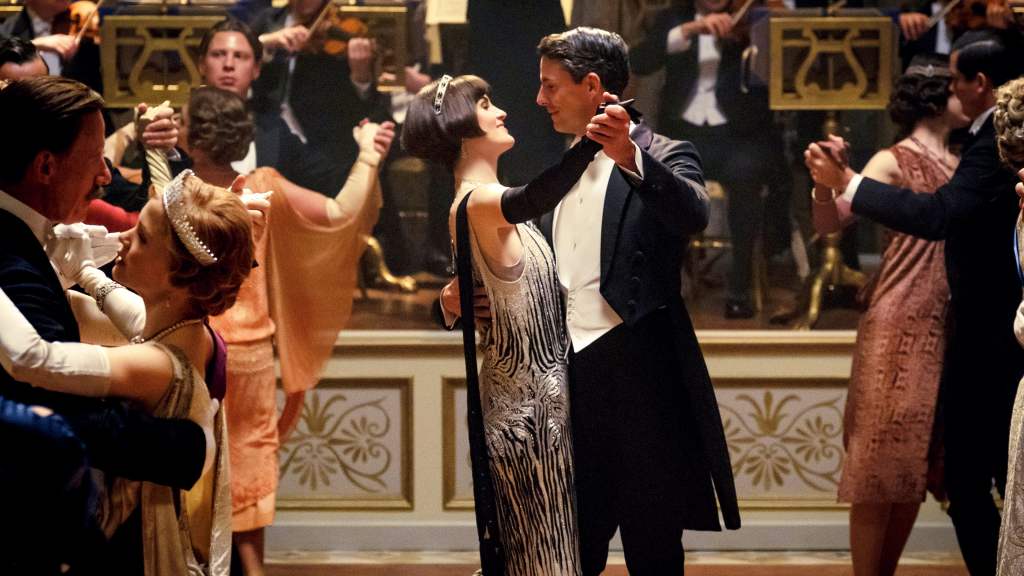 Lady Mary (Michelle Dockery) dancing with Henry Talbot (Matthew Goode).