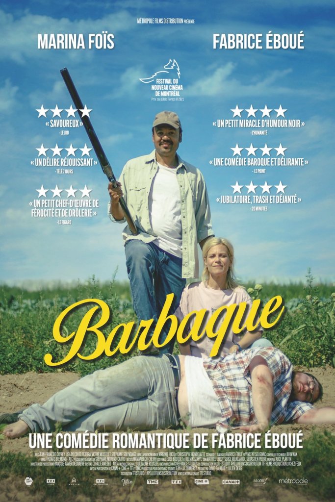 The film poster showing Vincent (Fabrice Eboué) and Sophie (Marina Foïs) posed over a fat body like hunters with their trophy. Vincent is holding a gun.