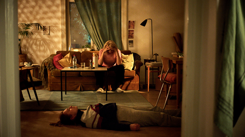 Rakel (Kristine Kujath Thorp) and her best friend Ingrid (Tora Christine Dietrichson) in shock after realizing Rakel is pregnant.