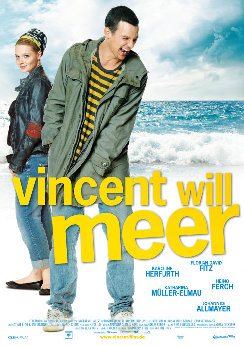The film poster showing Vincent (Florian David Fitz) and Marie (Karoline Herfurth) in front of the ocean.
