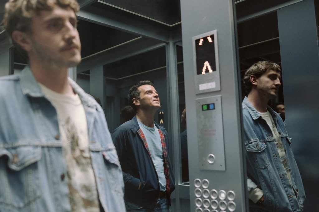 Adam (Andrew Scott) and Harry (Paul Mescal) in an elevator going up, not looking at each other.
